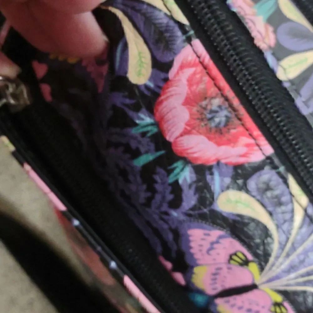 Pretty Butterfly Purse - Picture 3 of 10